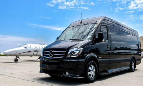 Mercedes Sprinter with Leer Jet