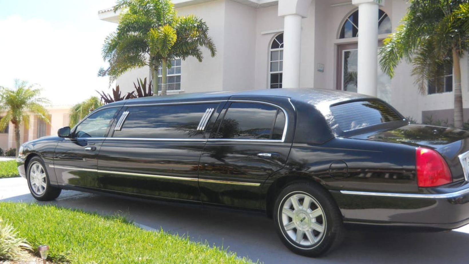 limo in driveway